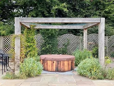 Hillside House Villa Chester 0*,  United Kingdom